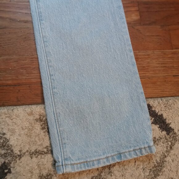 LEVI'S 501 original fit jeans in Wow Me Over 32" inseam (sz27) - Picture 7 of 16